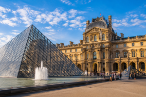 HoliVia jegyvásárlás a párizsi Louvre-ba